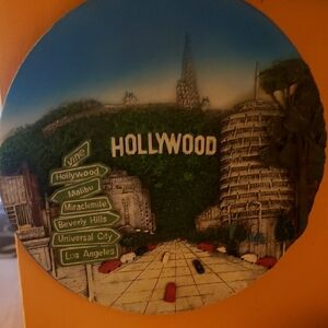 Hollywood Scenic Wall Decor Plate